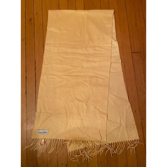 Italy Cashmere Cashmere 100% Pure Cashmere Yellow Scarf - Picture 3 of 4